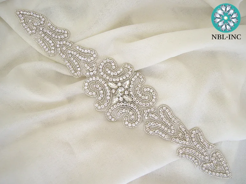 (30 KUSOV) crystal svadobné korálkové drahokamu krídla nášivka na svadbu večerné šaty žehlička na WDD0043