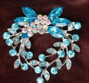 Lacné hot predaj Darček Módne Drahokamu Svadobné Brošňa Crystal Pearl Flower Kolíky Ženy Brošne mužov šperky