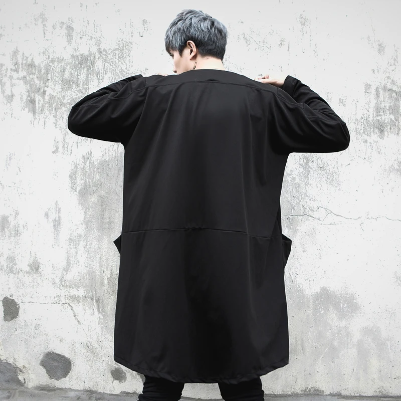 Štýlový Pruhovaný tričko mužov, dlhý rukáv, Čierna a biela Extra dlhé Drop ramenný Cardigan Nové módne