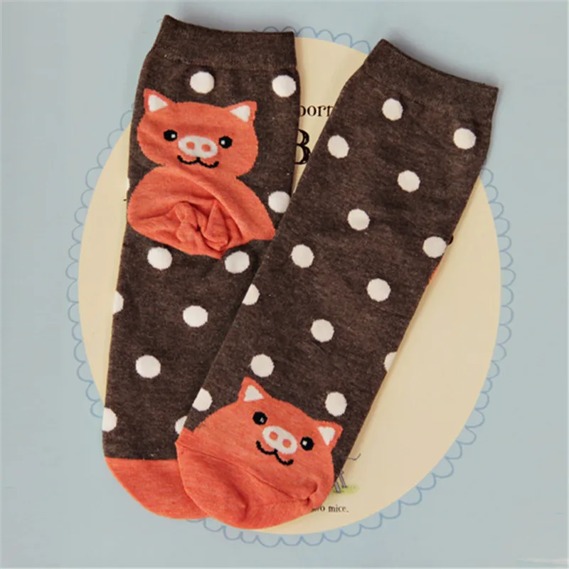 New horúce-predaj ponožky ženy zábavné jeseň-zima módne farebné kreslené roztomilé ponožky dámy a dámske bavlnené ponožky animal