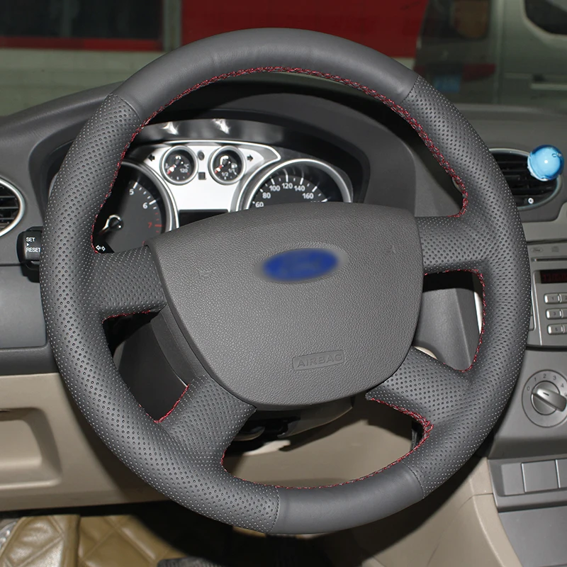 Svieti pšenica Ručne šité Čiernom koženom Volante Vozidla Kryt pre Ford Focus 2 2005-2011