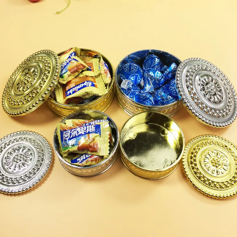 Európsky kreatívny osobné candy boxy vákuové pokovovanie gold silver dot lístkov darčeka svadobné box