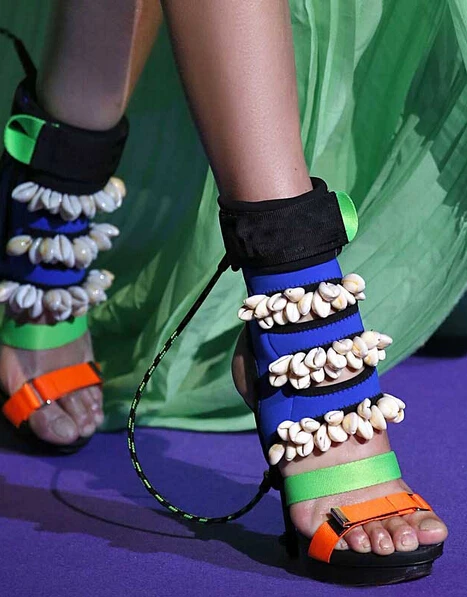 Letné Dráhy Shell Ozdobené Vysokým Podpätkom Sandál Sexy Otvorené prst Zmiešané Farby Gladiator Sandál Žena Kvapka Loď