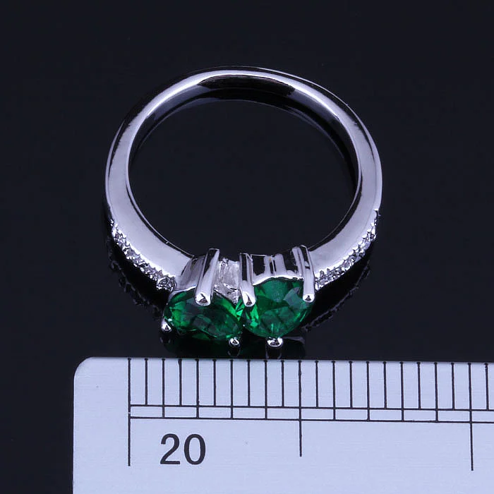 Top Kvalita 925 Pečiatka Strieborná Farba Svadobné Šperky Romantické Srdce Zelená imitácia Emerald CZ Prstene pre Ženy J0201
