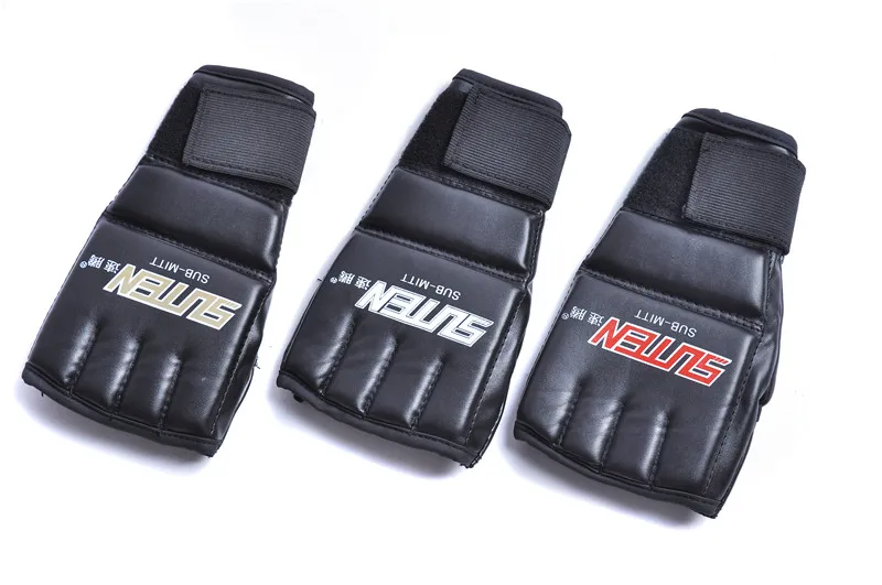 1 pár guantes de boxeo MMA Muay Thai karate Telocvični Boxovacie Vrece Boxerské Rukavice Mužov Polovica Mitt Vlak tréning s neútočícím súperom Kop Boxerské Rukavice