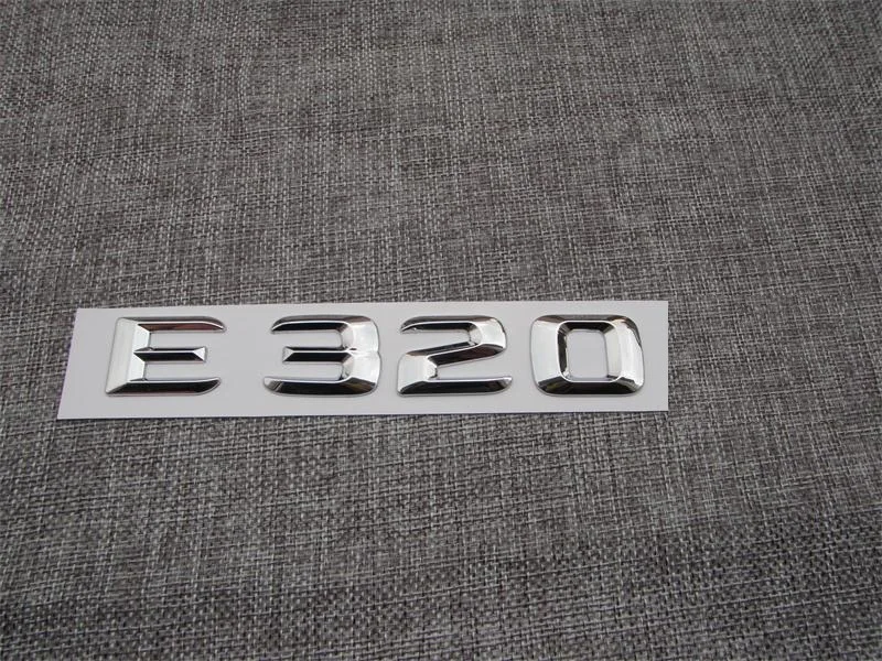 Chrome ABS Plast Kufri Vzadu Písmená Odznak Znak Odtlačkový Nálepky na Mercedes Benz Triedy E E320