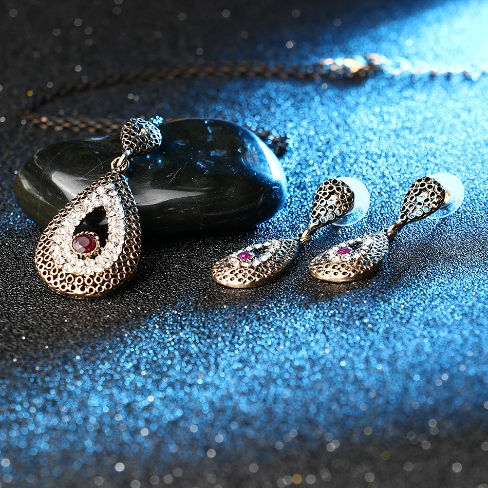 Móda Jemné Vintage Šperky Crystal Kvapka Vody Náhrdelníky Sady Prívesok Earing Pre Ženy, Turecké Pozlátené Nigérijský Červená Guľôčka Náhrdelník