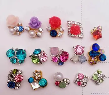 3D dizajn 200PCS lesk nechtov väčšími Kamienkami Ružová Biely kvet, šperky kamienkami pre nail art A01-015, 15Flower Vzory
