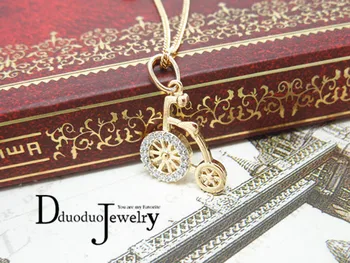 Dámy Klasický štýl Krásne Požičovňa dve farby zirkón náhrdelník s príveskom, S-116